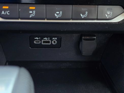 Used 2025 Nissan Altima 2.5 SV FWD image 25