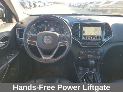 Used 2019 Jeep Cherokee Limited w/ Luxury Group image 4