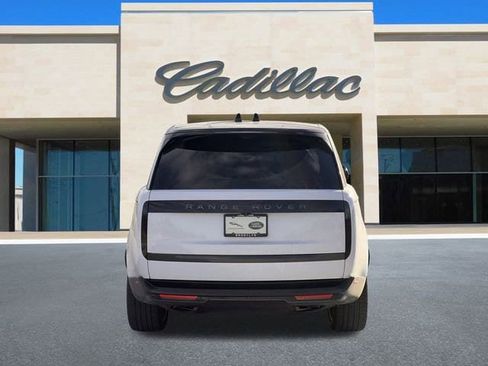 Used 2025 Land Rover Range Rover Long Wheelbase Autobiography image 4