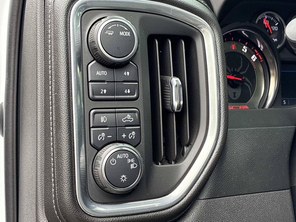 Used 2020 Chevrolet Silverado 1500 RST w/ All-Star Edition AWD/4WD image 28
