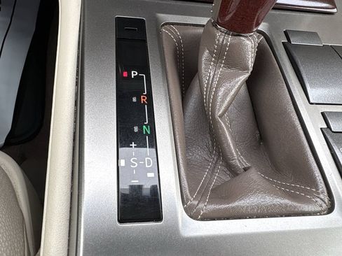 Used 2014 Lexus GX 460 w/ Premium Package AWD/4WD image 5