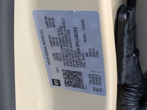 Used 2023 Chevrolet Colorado Z71 w/ Z71 Convenience Package 2 image 30