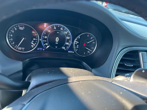 Used 2024 Buick Enclave Premium image 9