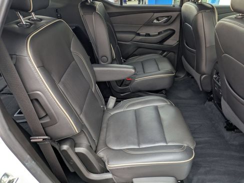 New 2023 Chevrolet Traverse Premier FWD image 26