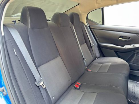 Used 2023 Nissan Sentra SV FWD image 32
