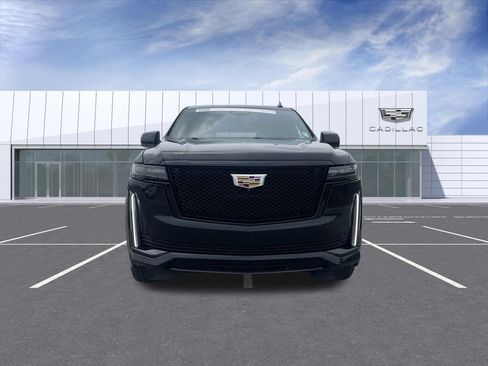 Certified 2024 Cadillac Escalade Sport AWD/4WD image 3