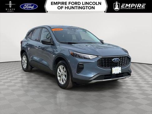 Used 2025 Ford Escape Active w/ Cold Weather Package image 1