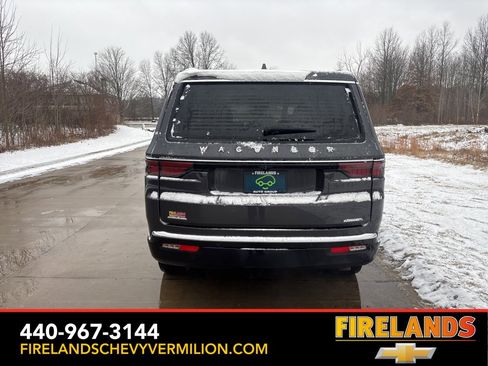 Used 2022 Jeep Wagoneer Series III w/ Premium Group I image 8