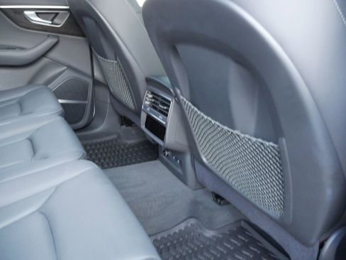 Used 2025 Audi Q7 3.0T Premium Plus image 33