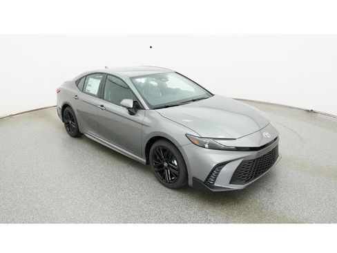 New 2026 Toyota Camry SE FWD image 13