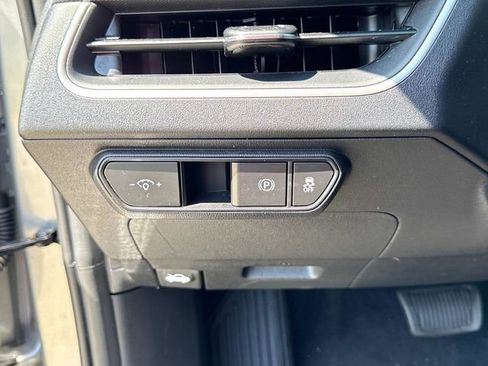 Used 2025 Kia K4 LXS image 27