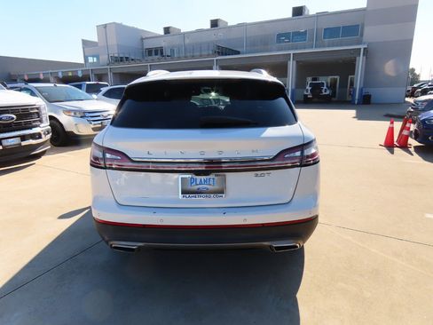 Used 2020 Lincoln Nautilus FWD w/ Equipment Group 101A image 13