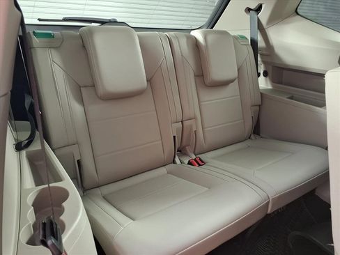 Used 2023 Volkswagen Atlas SE image 13