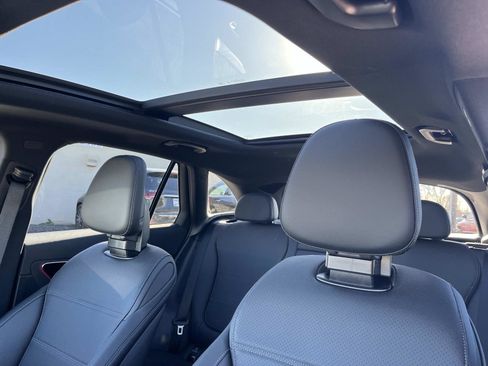 Used 2026 Mercedes-Benz GLC 300 4MATIC image 25