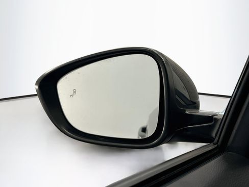 Used 2023 Honda Accord EX image 16