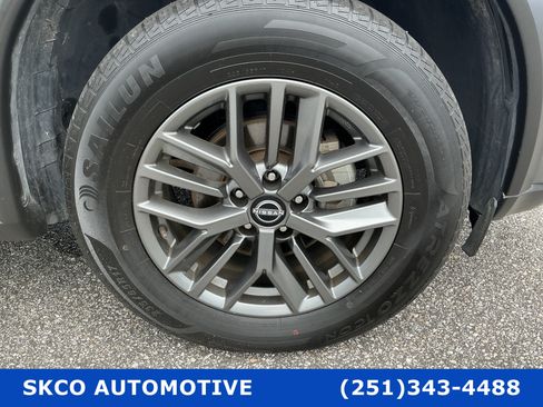 Used 2023 Nissan Rogue S FWD image 9