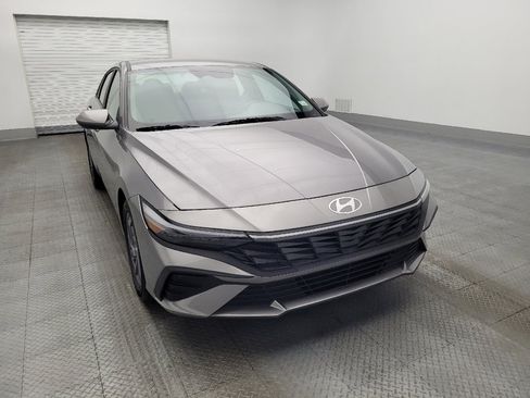 Used 2024 Hyundai Elantra SEL image 14