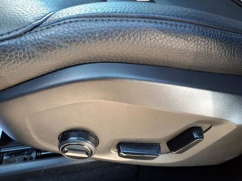 Used 2023 Volvo XC60 B5 Plus w/ Climate Package image 16