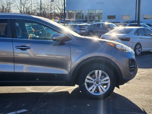 Used 2019 Kia Sportage LX w/ LX Popular Package image 7