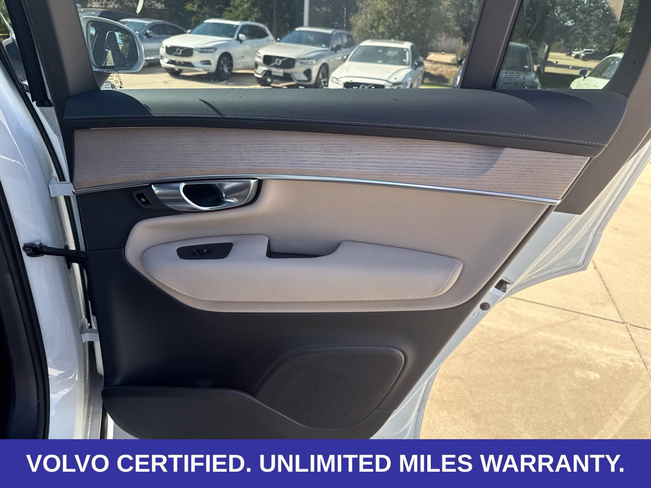 Certified 2026 Volvo XC90 B6 Plus AWD/4WD image 22