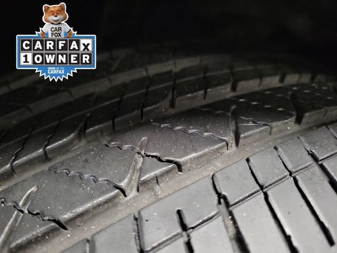 Used 2024 Toyota Sienna Platinum image 11