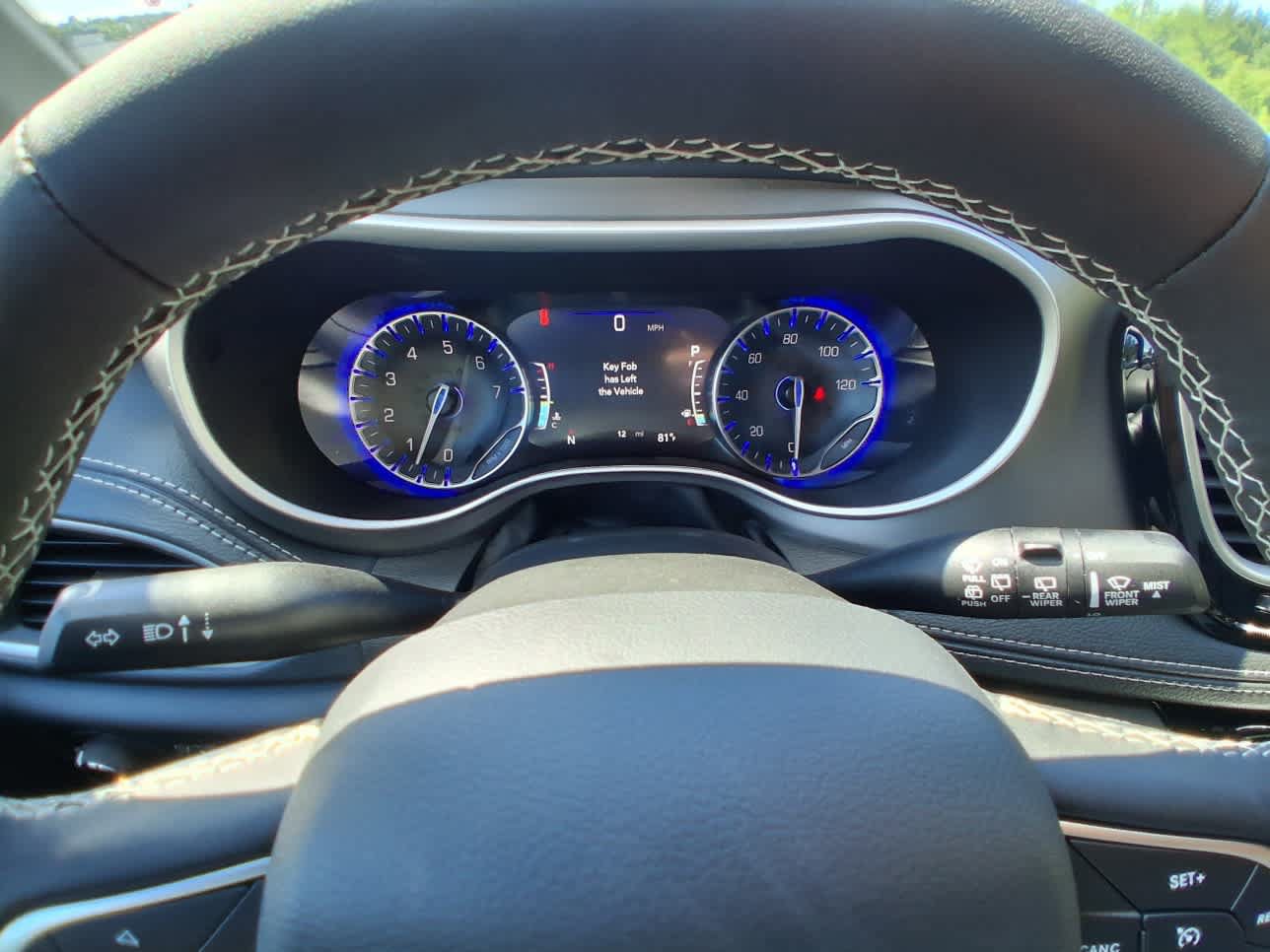 New 2027 Chrysler Pacifica Select AWD/4WD image 19