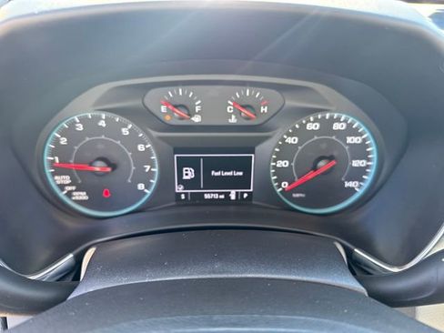 Used 2021 Chevrolet Equinox LS w/ LS Convenience Package image 23