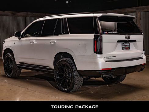 Used 2025 Cadillac Escalade Sport w/ Touring Package AWD/4WD image 7