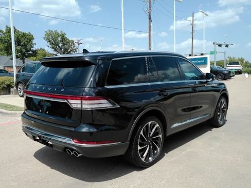 Used 2020 Lincoln Aviator Reserve w/ Equipment Group 202A AWD/4WD image 8