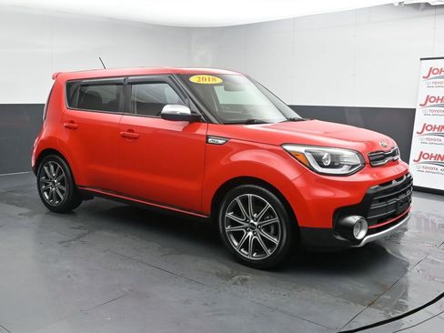 Used 2018 Kia Soul ! w/ Tech Package image 2