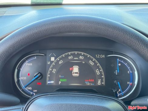 Certified 2025 Toyota RAV4 LE AWD/4WD image 24