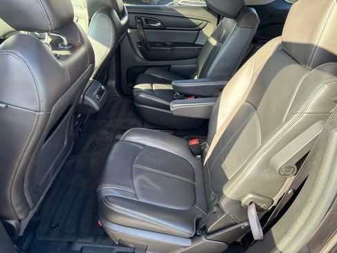 Used 2017 GMC Acadia Limited SLT image 12