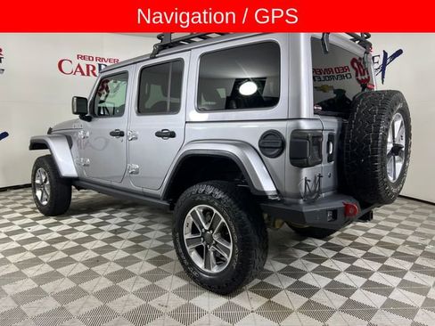 Used 2018 Jeep Wrangler Unlimited Sahara image 6
