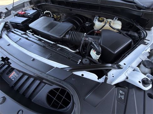 Used 2023 Chevrolet Tahoe Z71 w/ Luxury Package image 36