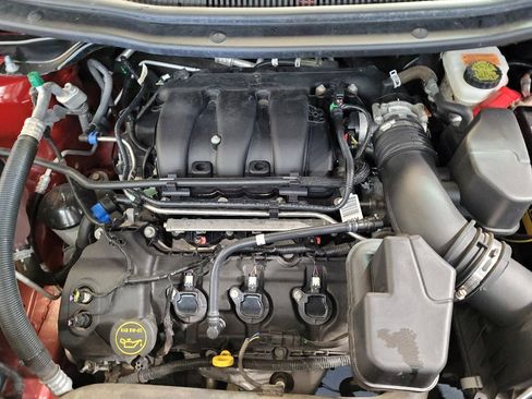 Used 2018 Ford Explorer XLT w/ Equipment Group 202A image 30