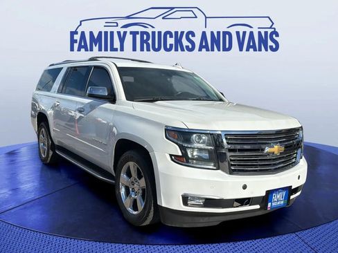 Used 2016 Chevrolet Suburban LTZ image 7
