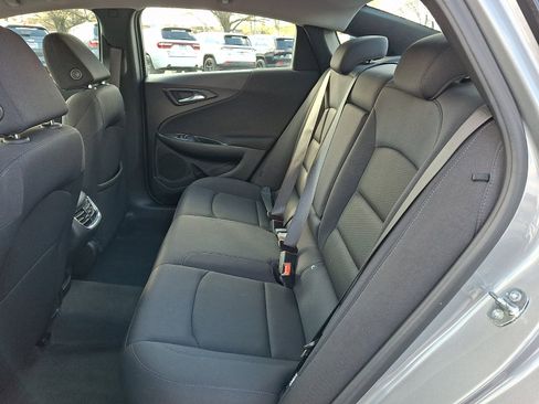 Used 2023 Chevrolet Malibu LT FWD image 9