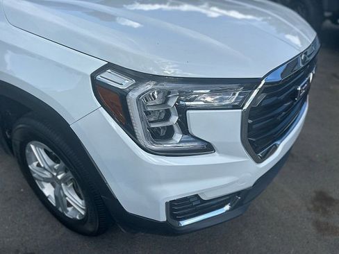 Used 2022 GMC Terrain SLE w/ Driver Convenience Package image 5