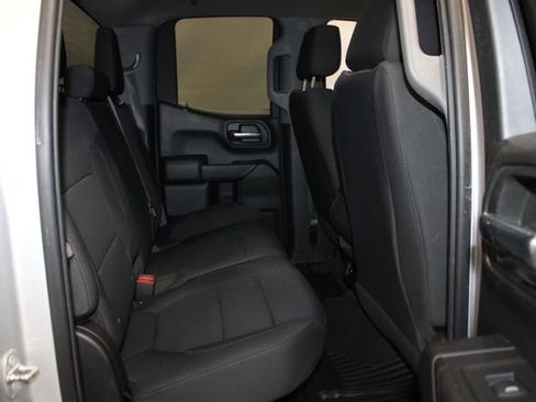 Used 2020 Chevrolet Silverado 1500 Custom w/ Custom Value Package AWD/4WD image 13