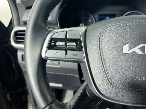 Used 2022 Kia Telluride S AWD/4WD image 16