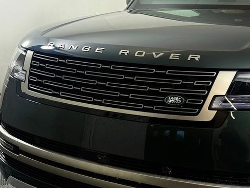 New 2026 Land Rover Range Rover SE image 12