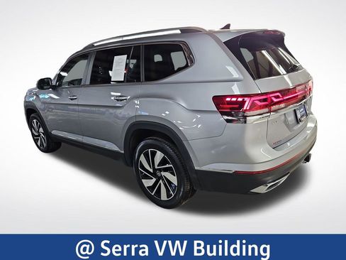 Used 2024 Volkswagen Atlas SEL AWD/4WD image 3