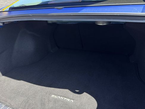 Used 2022 Hyundai Elantra Limited FWD image 22