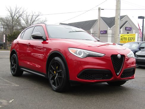 Used 2019 Alfa Romeo Stelvio Ti Sport w/ Quick Order Package 22S Sport AWD/4WD image 1