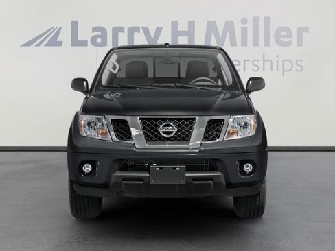 Used 2017 Nissan Frontier SV w/ SV Value Truck Package image 7
