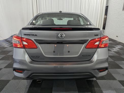 Used 2018 Nissan Sentra SR w/ SR Midnight Edition Package FWD image 8