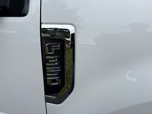 Used 2022 Ford F350 XL w/ Power Equipment Group image 25