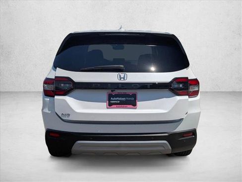 Used 2024 Honda Pilot EX-L image 7