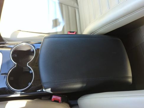 Used 2016 Ford Edge SEL w/ Equipment Group 201A FWD image 48