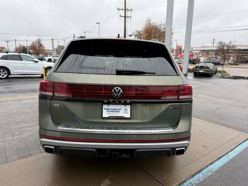 New 2026 Volkswagen Atlas Peak Edition image 5